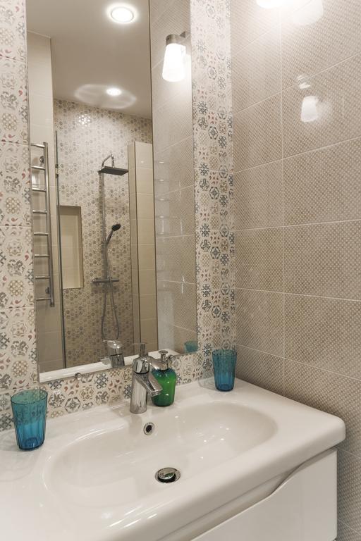 Modern Double Bedroom Apartment In Arkadia Odessa Exterior foto