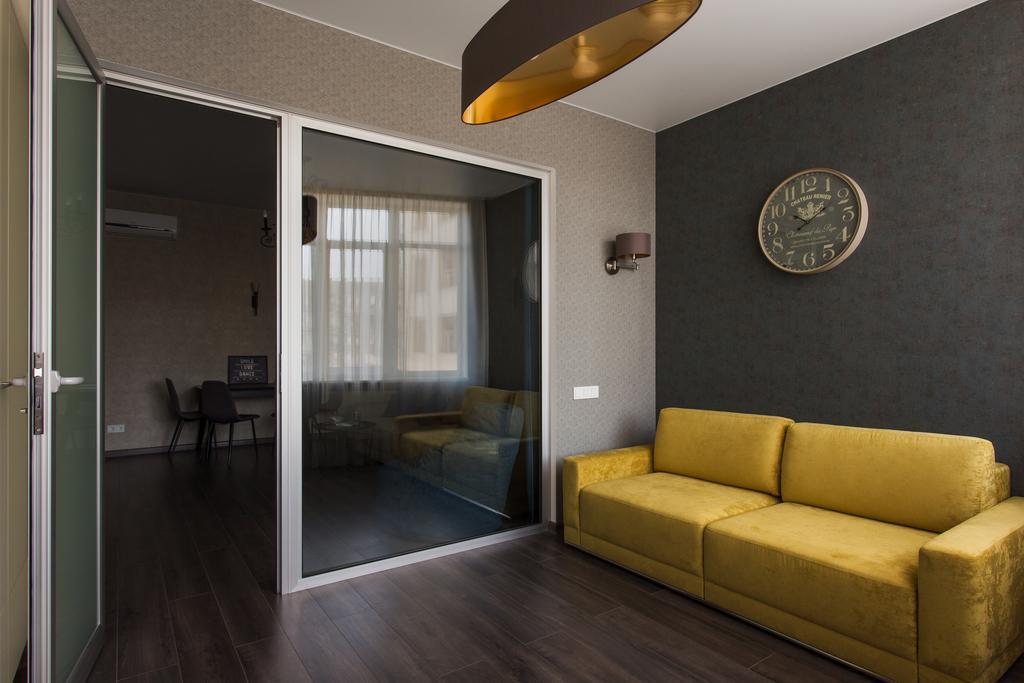 Modern Double Bedroom Apartment In Arkadia Odessa Exterior foto